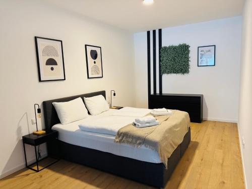 a bedroom with a bed in a room at E&E Aparts in Paderborn