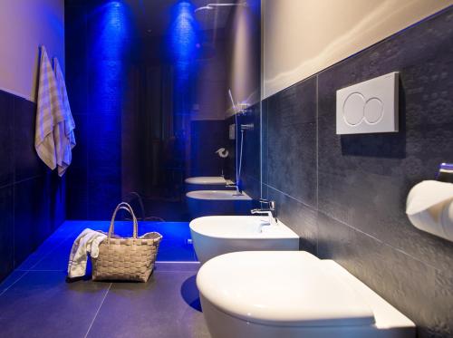 Un baño de Hotel Paradies