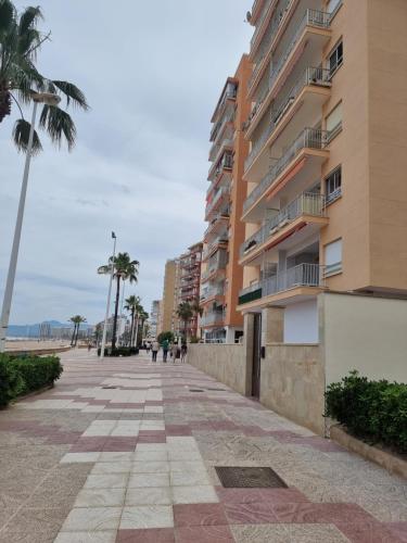 Beach view apartment in Cullera