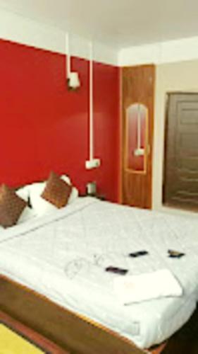 Una cama o camas en una habitación de Duke's RestHome