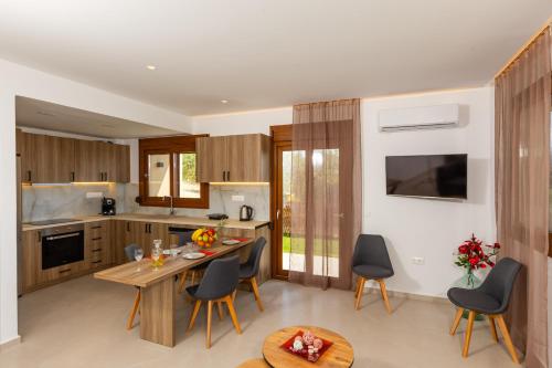 Η κουζίνα ή μικρή κουζίνα στο Olivia