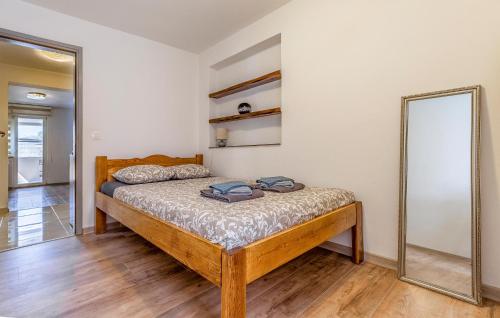 Katil atau katil-katil dalam bilik di Stunning Home In Pula