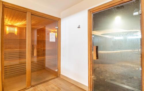 Beautiful Apartment In Fuengirola