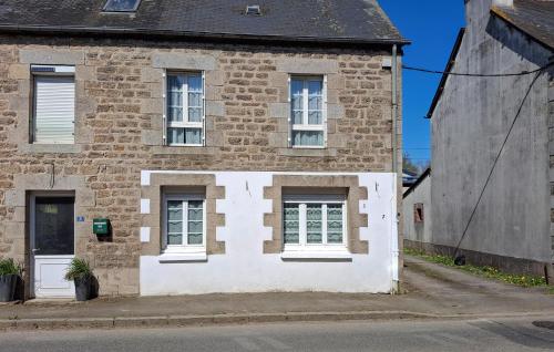 Gallery image of Awesome Home In Plounevez-Quintin in Plounevez-Quintin
