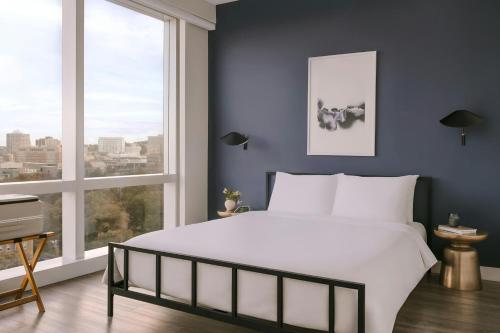 Letto o letti in una camera di Sonder by Marriott Bonvoy Pierce Boston Apartments Fenway