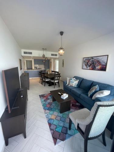 Zona d'estar a Ayla Beach Apartment