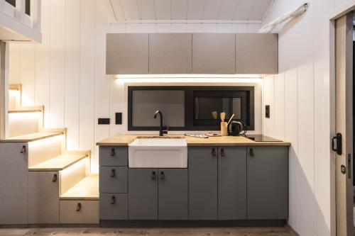 Dapur atau dapur kecil di ARIETES MARMONT Resort