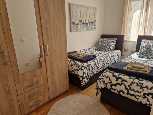 LNL Zadar Apartment n Garage