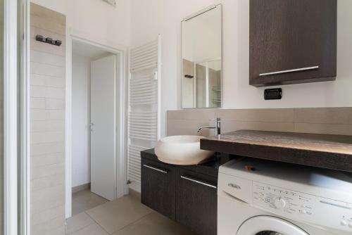GuestHost - Brenta M3 Balcony Apt