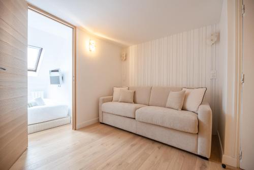 CIA - Modern Flat, Galeries Lafayette