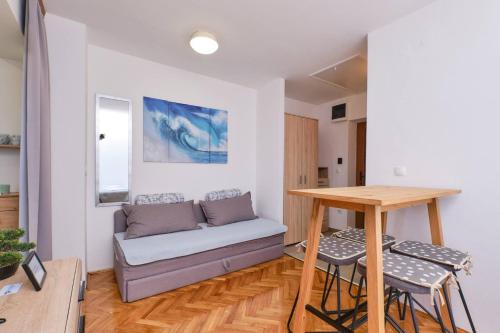 Apartment Billy 1