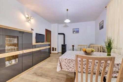 Apartment Dani 1 cozy stay with balcony & city view
