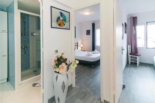 WELCS APARTAMENTO 244 EMP con terraza con vista