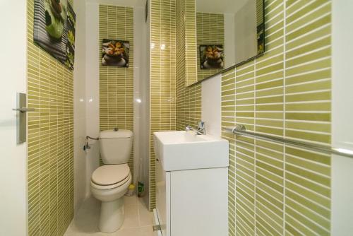 WELCS APARTAMENTO 244 EMP con terraza con vista