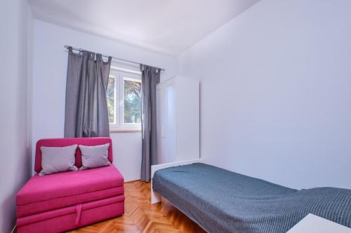 Apartments Katarina with Sea View and Private Boat Berth, Mali Lošinj