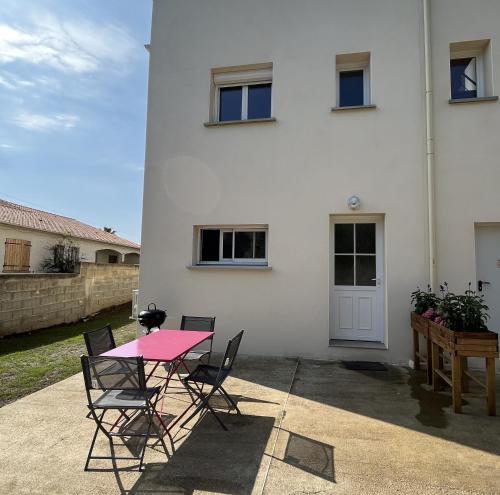 Φωτογραφία από το άλμπουμ του Appartement avec terrasse à Santa Maria Poggio σε Santa-Maria-Poggio