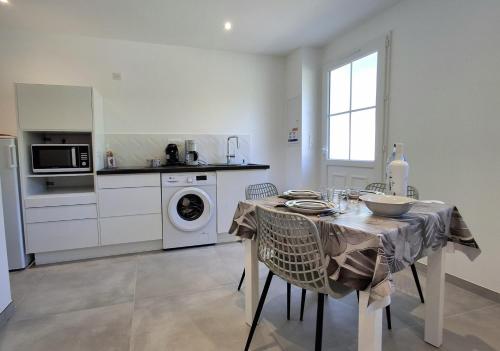 Φωτογραφία από το άλμπουμ του Appartement avec terrasse à Santa Maria Poggio σε Santa-Maria-Poggio