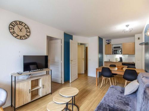 Charmant T2 pour 6 avec Terrasse, Piscine Couverte et Parking à Bagnères-de-Bigorre - FR-1-404-275