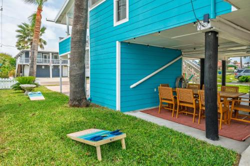 Κήπος έξω από το 5 Br Sleeps 16 Pool Hot Tub Putt Putt Bikes Arcade