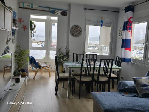Χώρος καθιστικού στο Muxía Apartamento enfrente al puerto, 4 personas