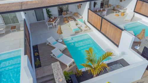 Serena Silgar by Villalia