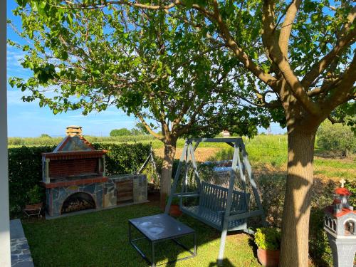 Gallery image of MBM STATE oF HAWAII in Paralia Neas Triglias