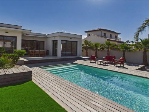 Villa moderne avec piscine privée, près de la plage - FR-1-423-314
