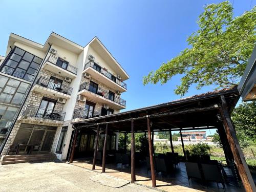 Gallery image of Guesthouse Apartments in Donji Štoj