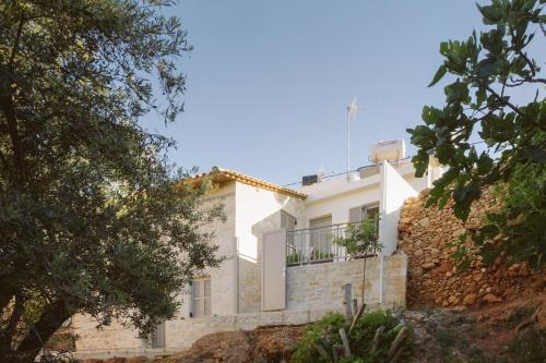 Luxury Gem overlooking the church, 150m from beach