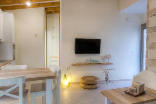 Luxury Gem overlooking the church, 150m from beach