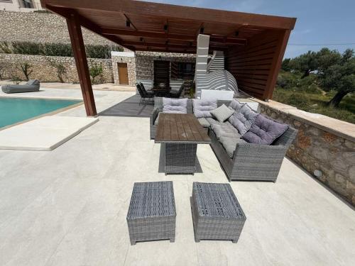 Ruang duduk di Villa Chrysa Rhodes