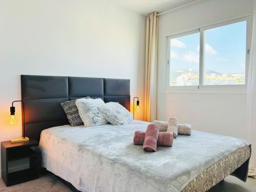 Ocean Breeze Designer Holiday Apartment