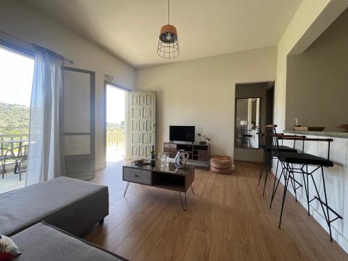 TV a/nebo společenská místnost v ubytování Villa Flower