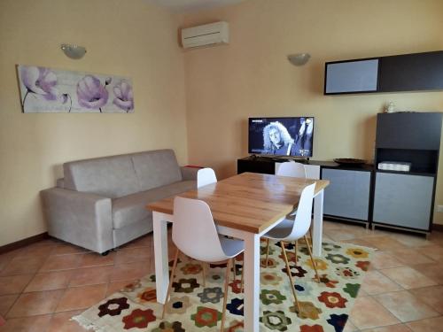 Televisyen dan/atau pusat hiburan di Tassina House