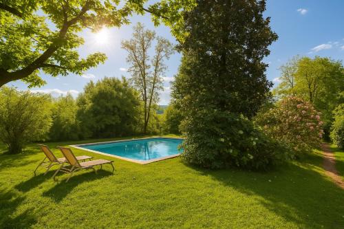 Bazén v ubytování Dandelion Como Suites & Park nebo v jeho okolí