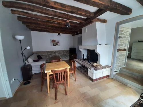 Foto dalla galleria di Maison Chez Polo a Étivey