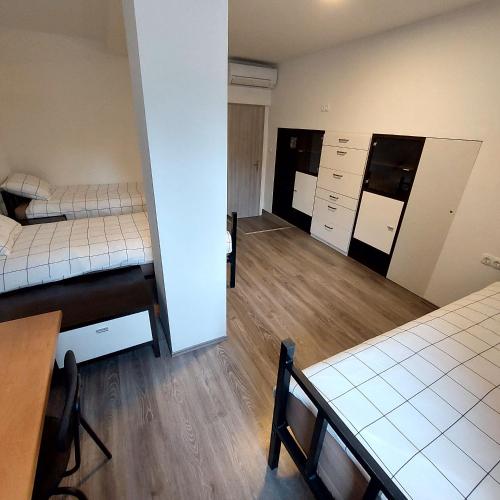 Postel nebo postele na pokoji v ubytování Rookos rooms