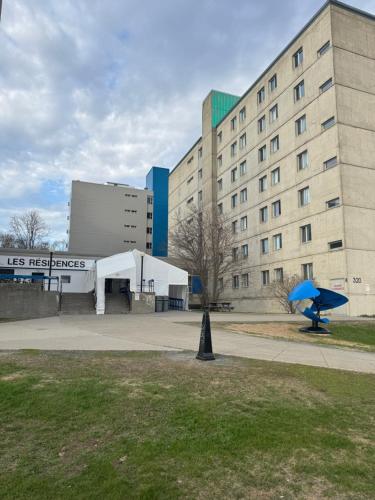 Το κτήριο όπου στεγάζεται  το hostel