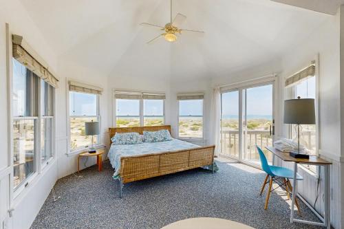 Una cama o camas en una habitación de Moon Palace 687