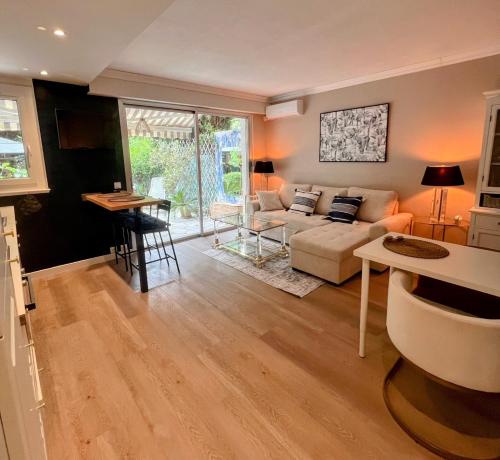 Superbe appartement avec Terrasse Jardin et Parking privé