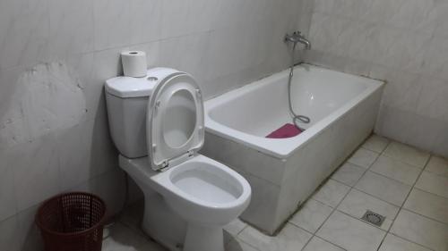 Ένα μπάνιο στο Affta Inn