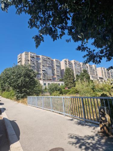 Lumi's Perfect Place near beach with garden & free public parking
