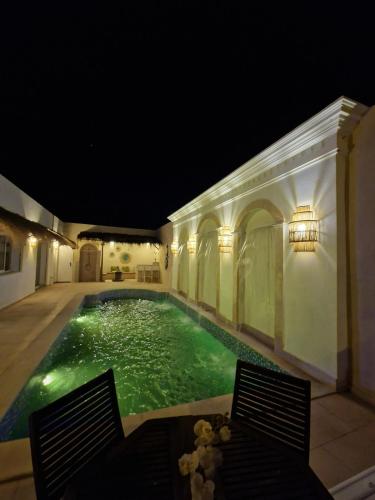 Πισίνα στο ή κοντά στο Villa Dar Aziza on a paradise island