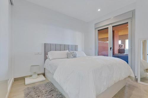 Panoramic ocean and city views