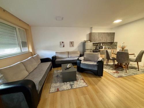 O zonă de relaxare la LENI Apartment