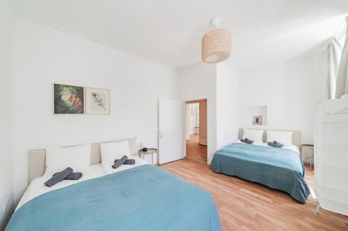 Central Two Room Apartment