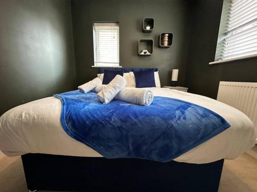 ピーターバラにあるModern Escape with Hot Tub 4 Car Parkingのギャラリーの写真