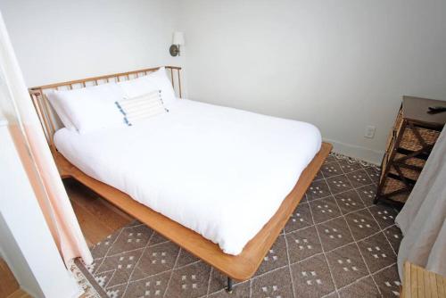 Postel nebo postele na pokoji v ubytování Annabelle 4B - New