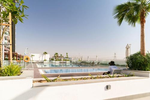 Bazén v ubytování CitiHome - Studio Azizi Riviera nebo v jeho okolí