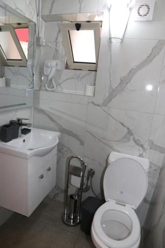 Fotografie z fotogalerie ubytování Albania Studio Apartament v destinaci Tirane
